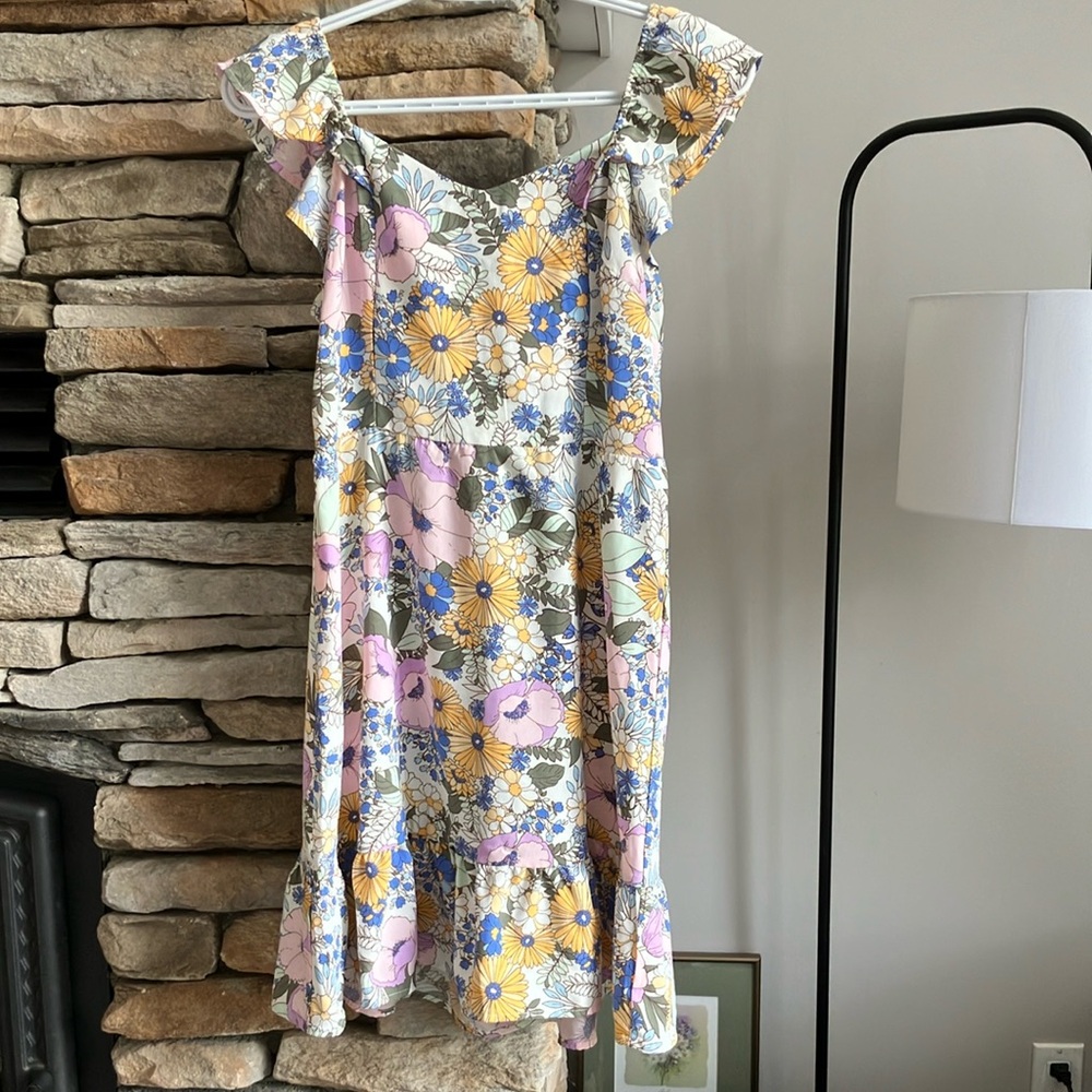 Floral flowy ruffle dress